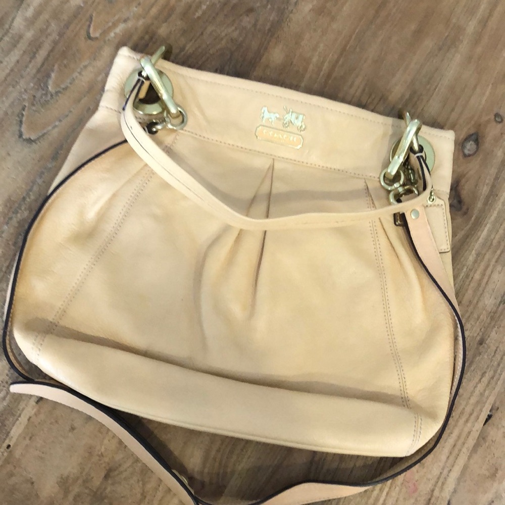 Coach Peach medium bag